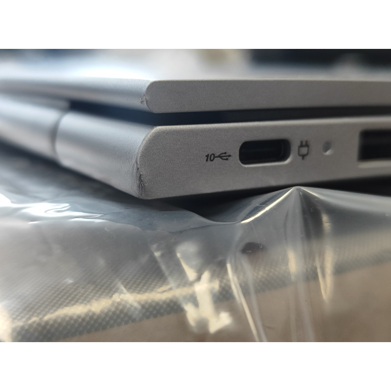 Lenovo ThinkBook 16 G7 Laptop, 40.64 cm (16"), WUXGA, R7 7735HS, 32GB, 1TB, W11P (21MW000QSC) - blago oštećen rub