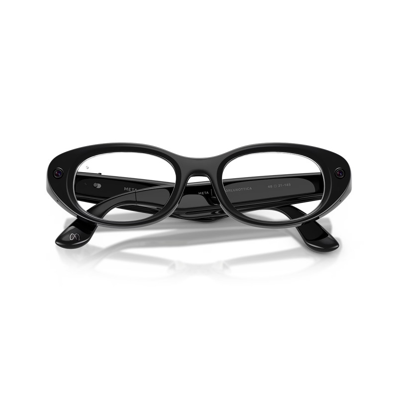 Meta Starfire (Kylie Edition) - Transitions Grey Lenses, Classic Black XS 48-21 smart glasses